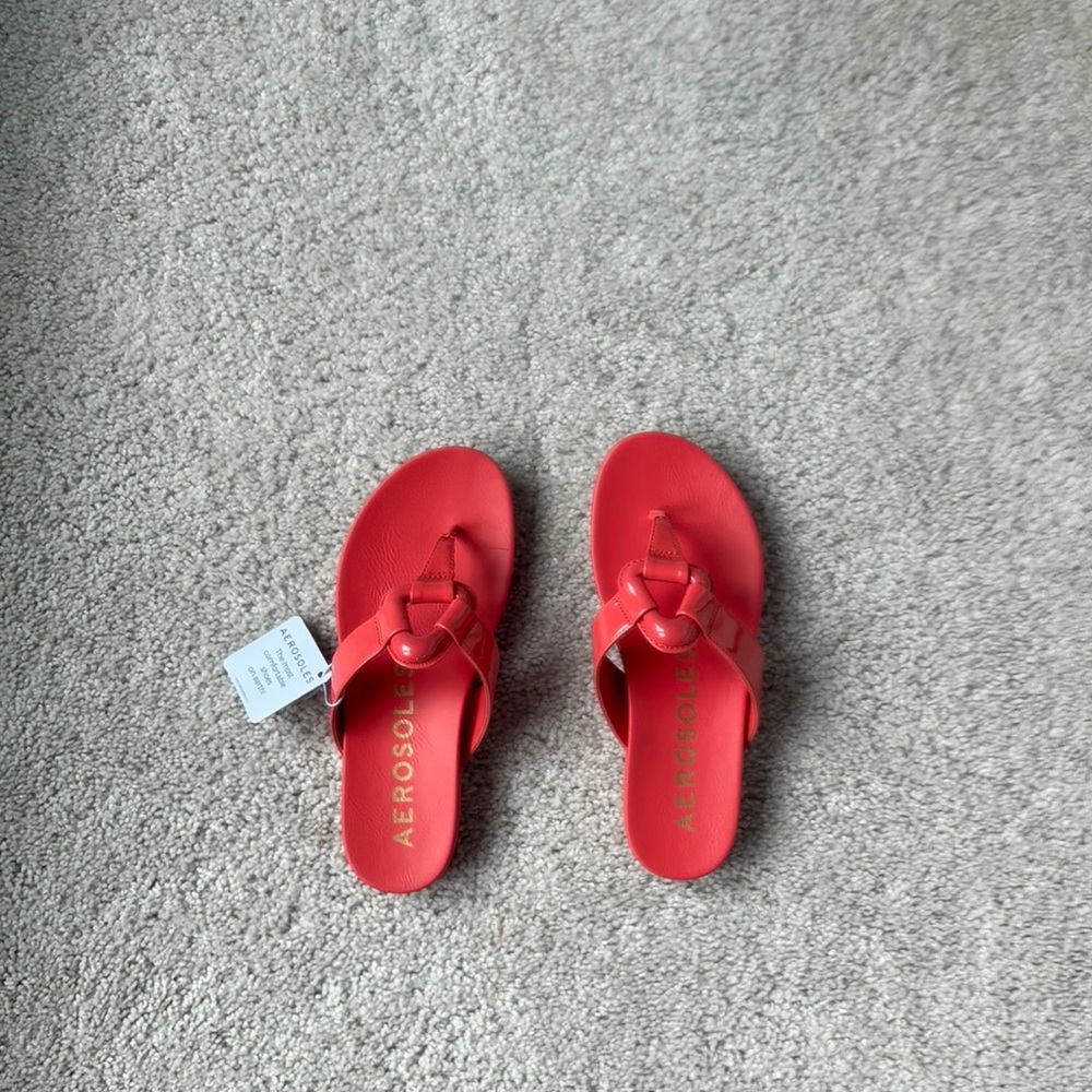 Aerosols Sandals. Coral color.